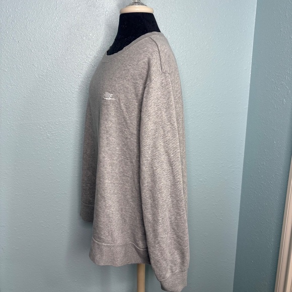 Nike Plus Size Womens Grey Sweatshirt - Picture 2 of 11